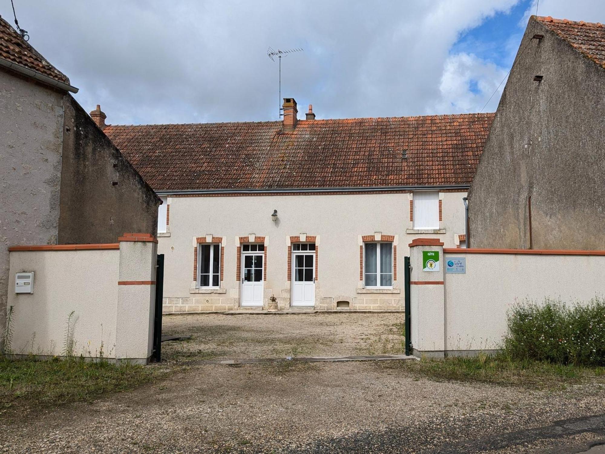 Gite Champetre A Mareau-Aux-Pres: Terrasse, Jardin, Et Confort Pour 6 Personnes - Fr-1-590-140 Exteriér fotografie